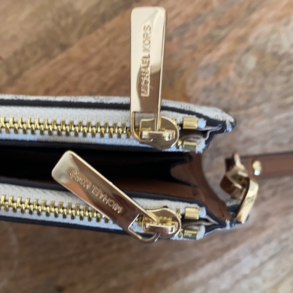 Michael Kors purse & wallet